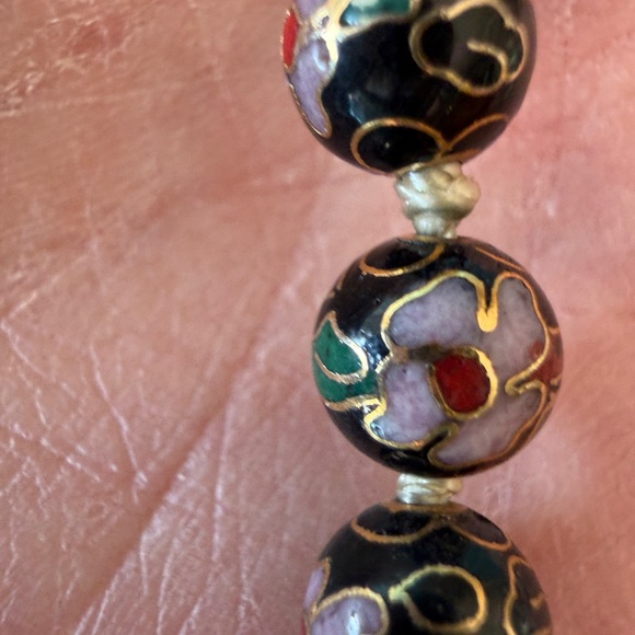 Vintage Elegant Black and Gold Floral Cloisonné Beaded Necklace - Picture 4 of 9